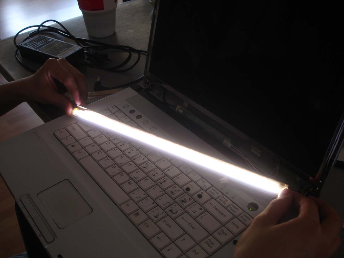 Замена и ремонт подсветки экрана ноутбука в Набережных Челнах